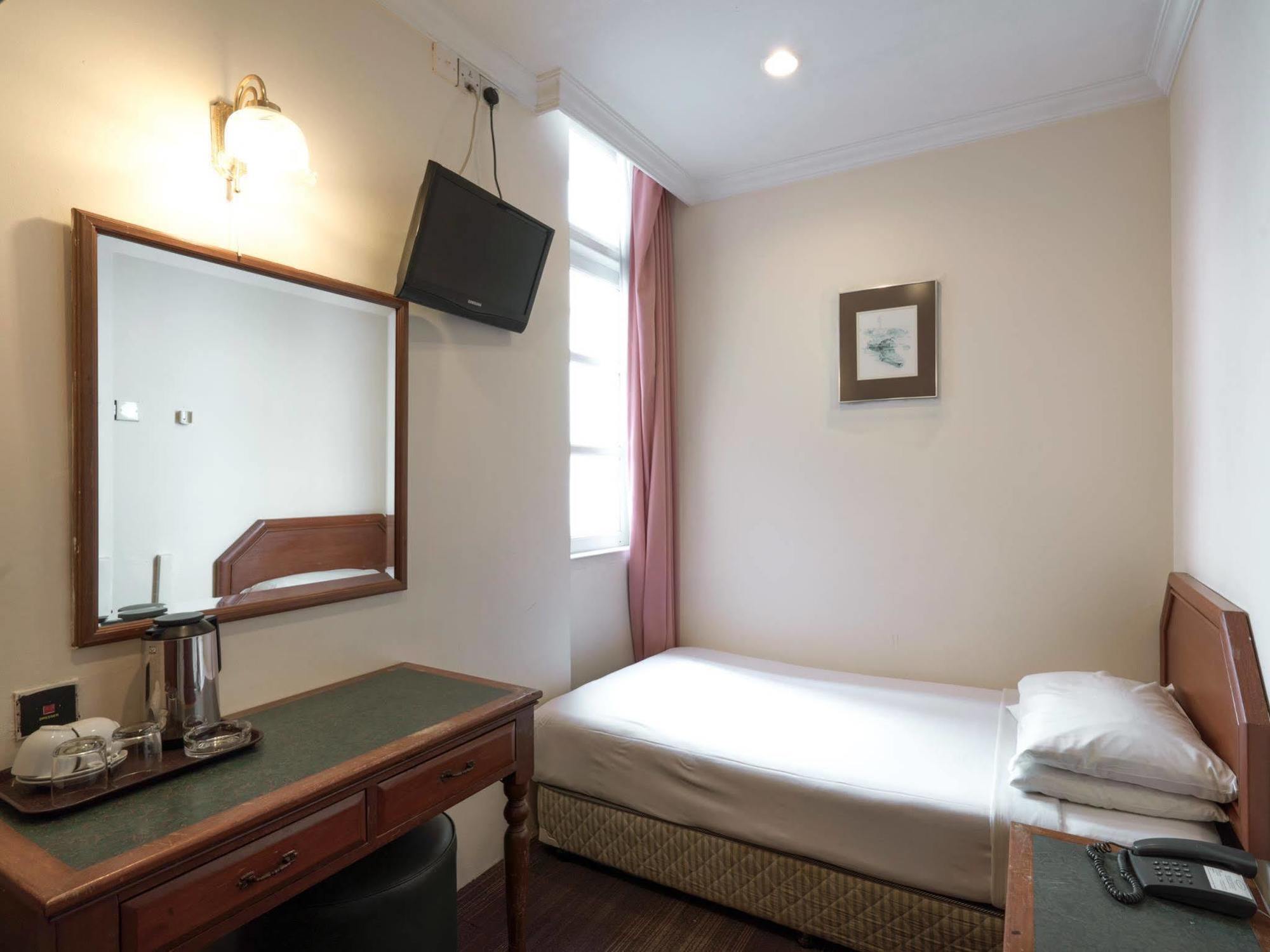 Penta Hotel Singapore Exterior photo